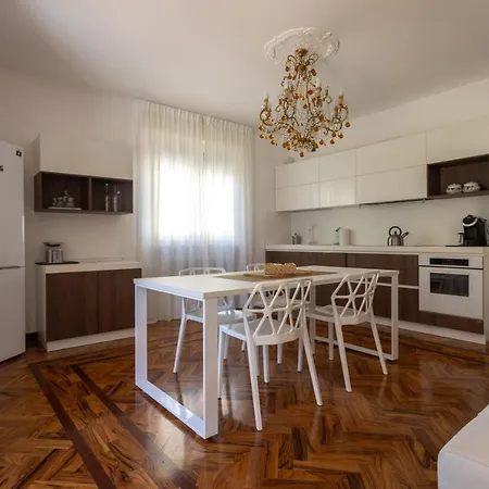 La Principessa Nera 4*